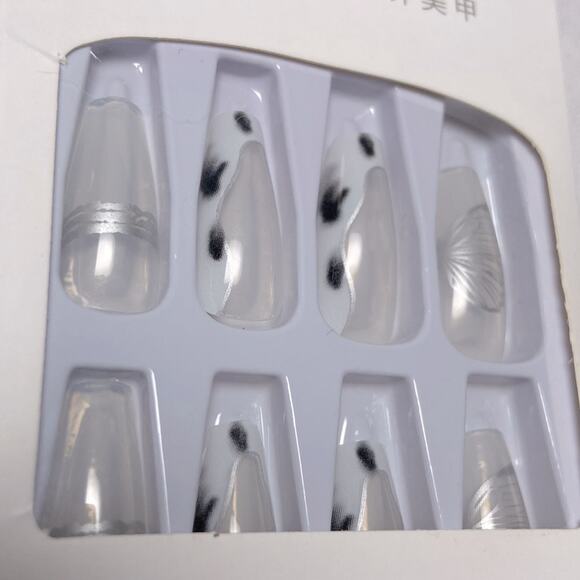 24pc Press On Nails Set Medium Coffin Style White Clear Clear Silver Butterfly - Picture 5 of 8